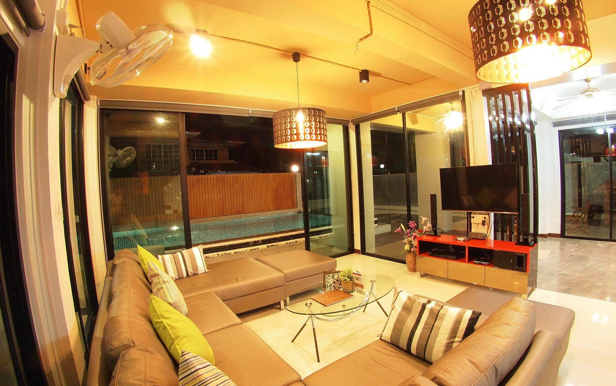 Vichy Villa Pantai Jomtien Bagian luar foto