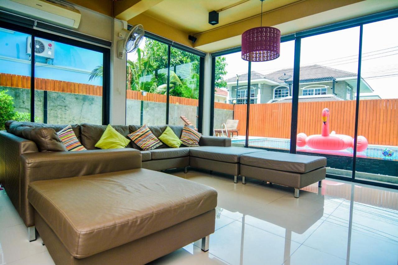 Vichy Villa Pantai Jomtien Bagian luar foto