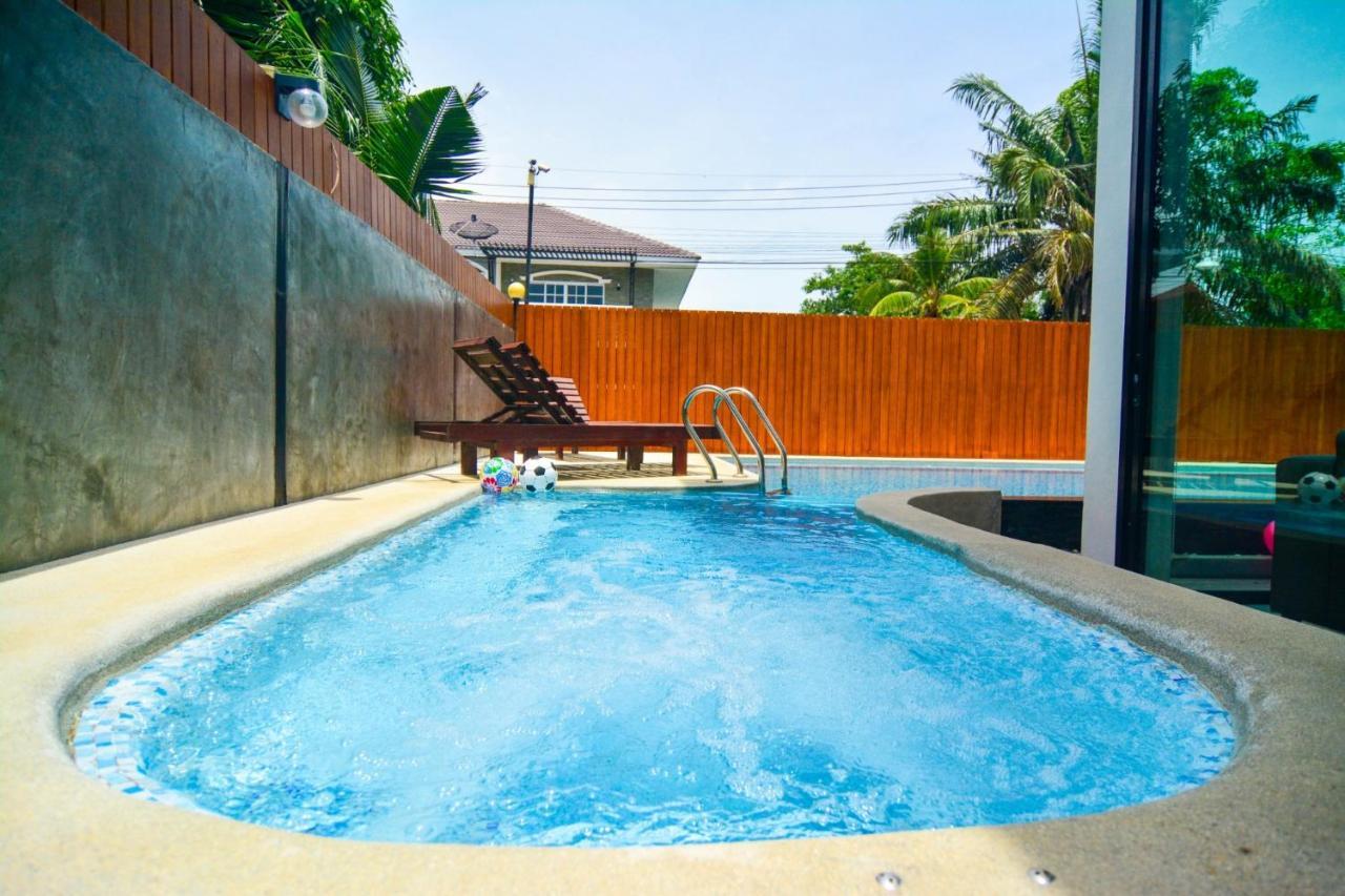 Vichy Villa Pantai Jomtien Bagian luar foto